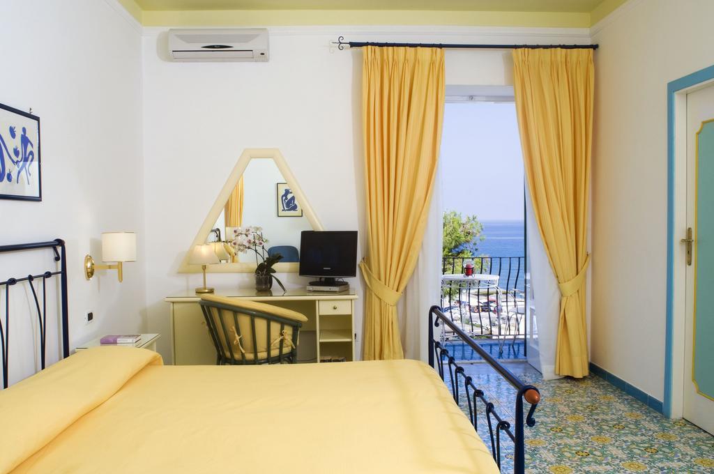 Hotel Villa Bianca Forio  Phòng bức ảnh